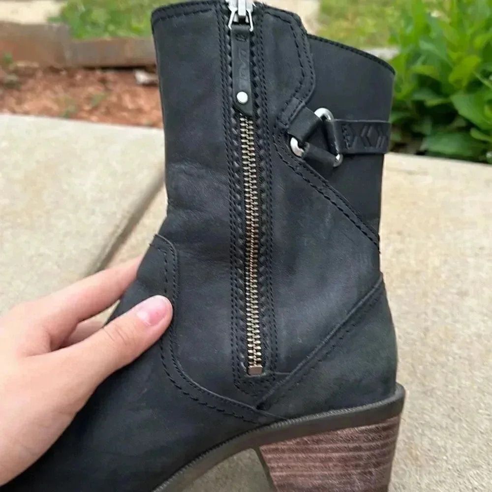 Teva Foxy Nubuck Mid Calf Leather Boots - Picture 14 of 16